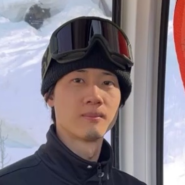 監修者 ムラサキスポーツ 所属　氏名
