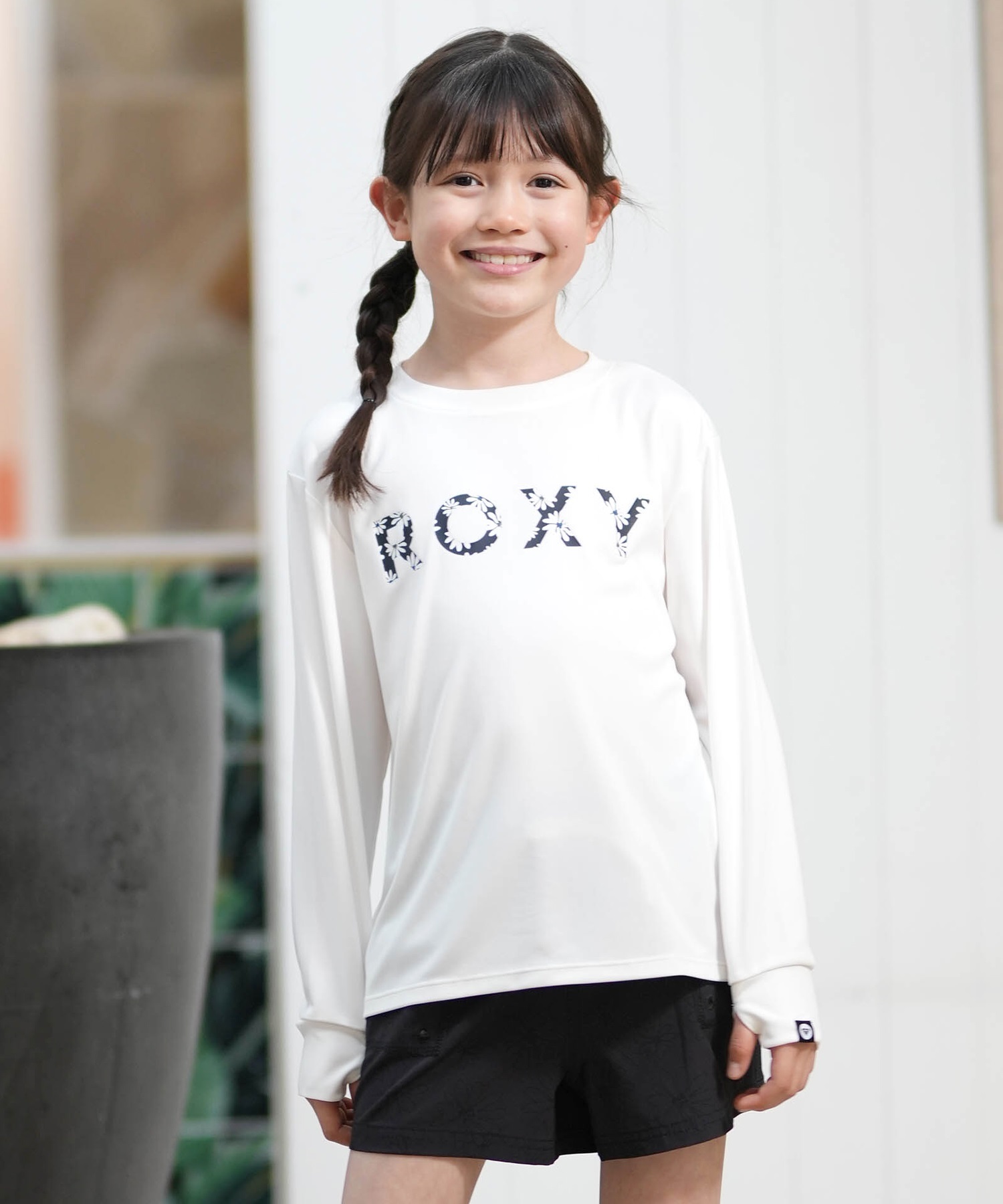 長袖タイプのラッシュガード【ROXY】