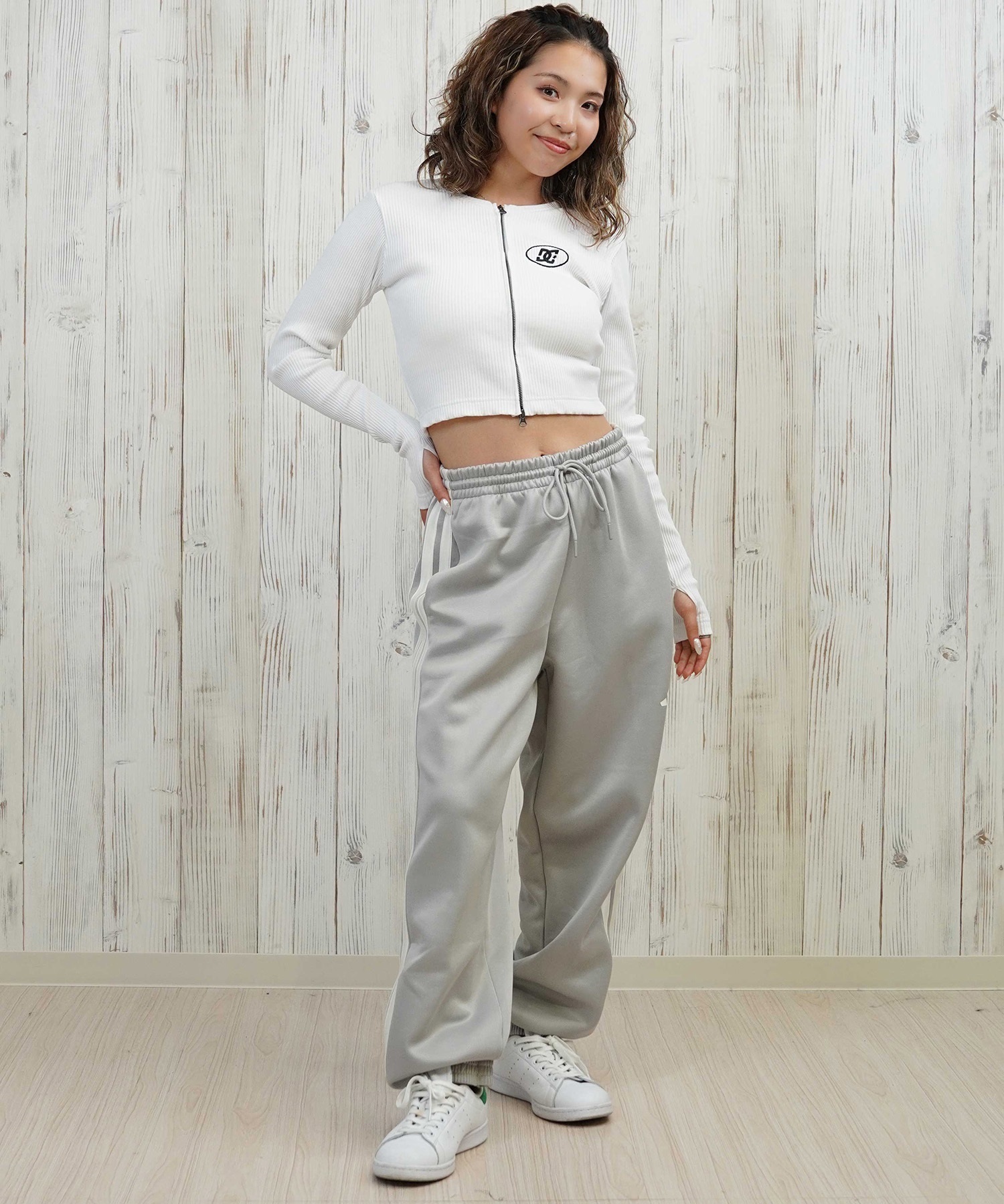 DC ディーシー 長袖 Tシャツ ロンT レディース クロップド丈 ショート丈 ジップアップ TELECO ZIP CARDIGAN LCD254310(BES-M)