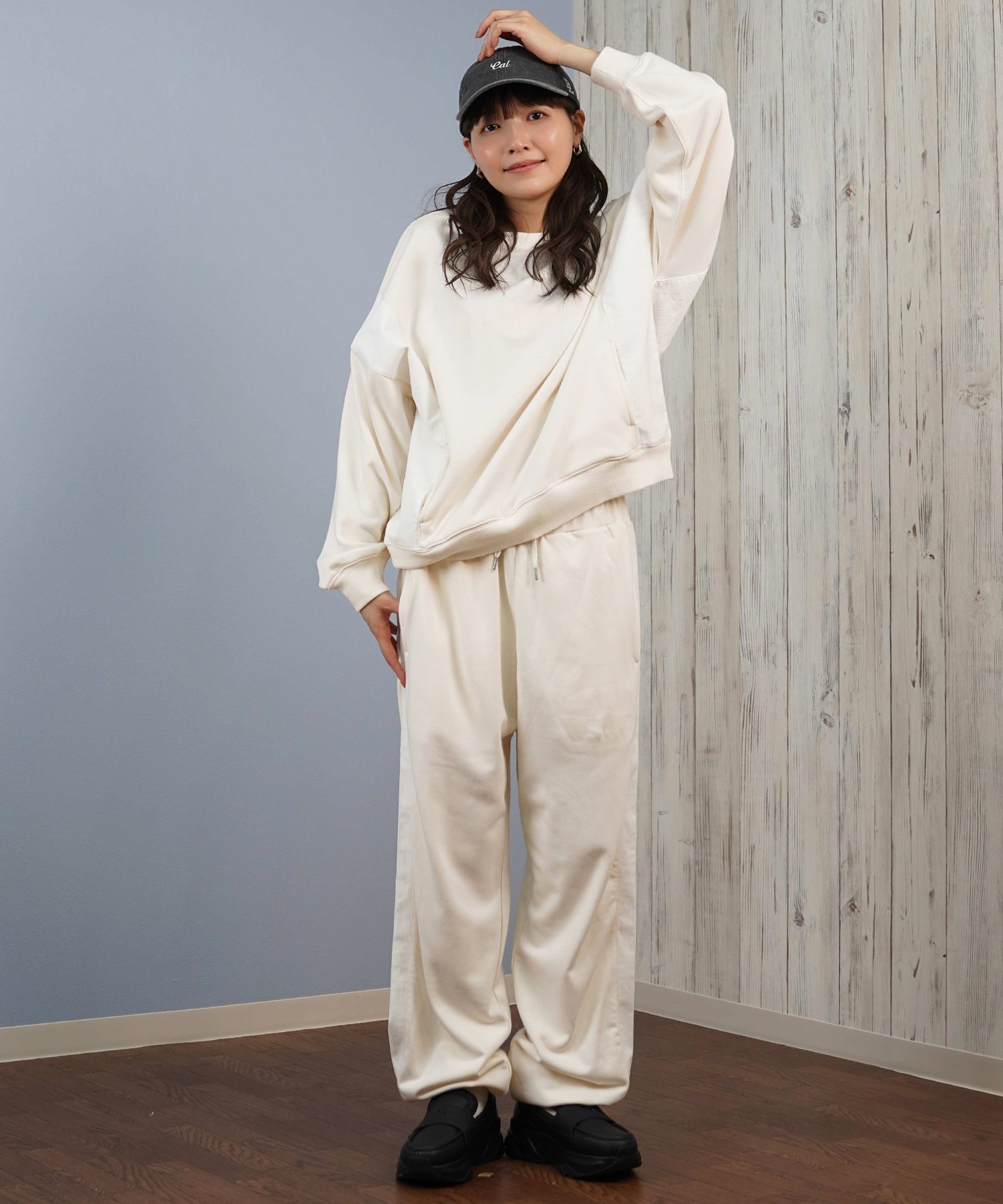 Hurley ハーレー ロングパンツ レディース スウェット ライン ウエストゴム 異素材ミックス セットアップ対応 TERRY CDR SWITCHING PANTS WCFB252024(OWHT-M)