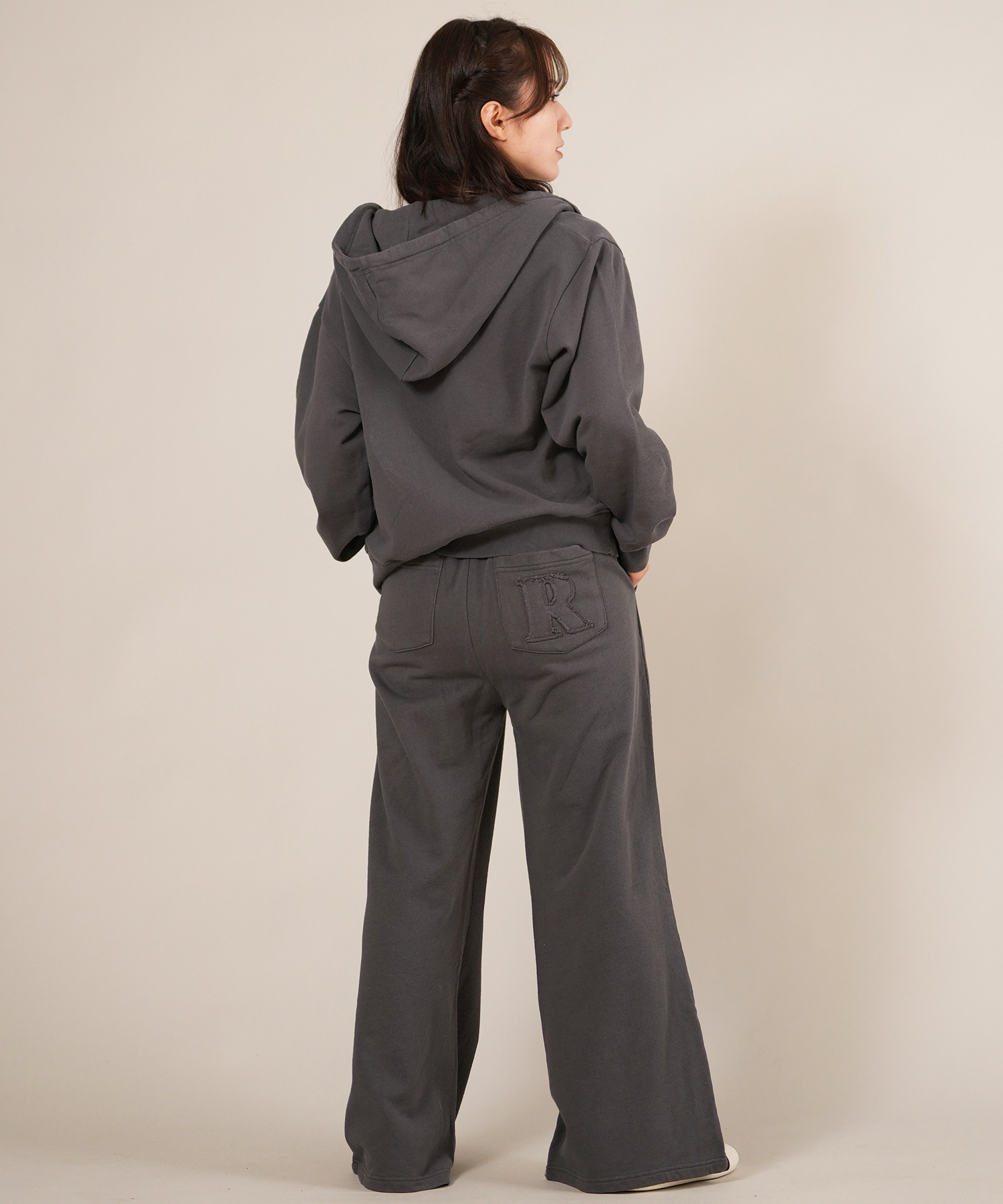 RIKKA FEMME リッカファム ジップアップ パーカー レディース スウェット フーディー ロゴ ワッペン 裏毛 セットアップ対応 RF25FW09(CGY-FREE)