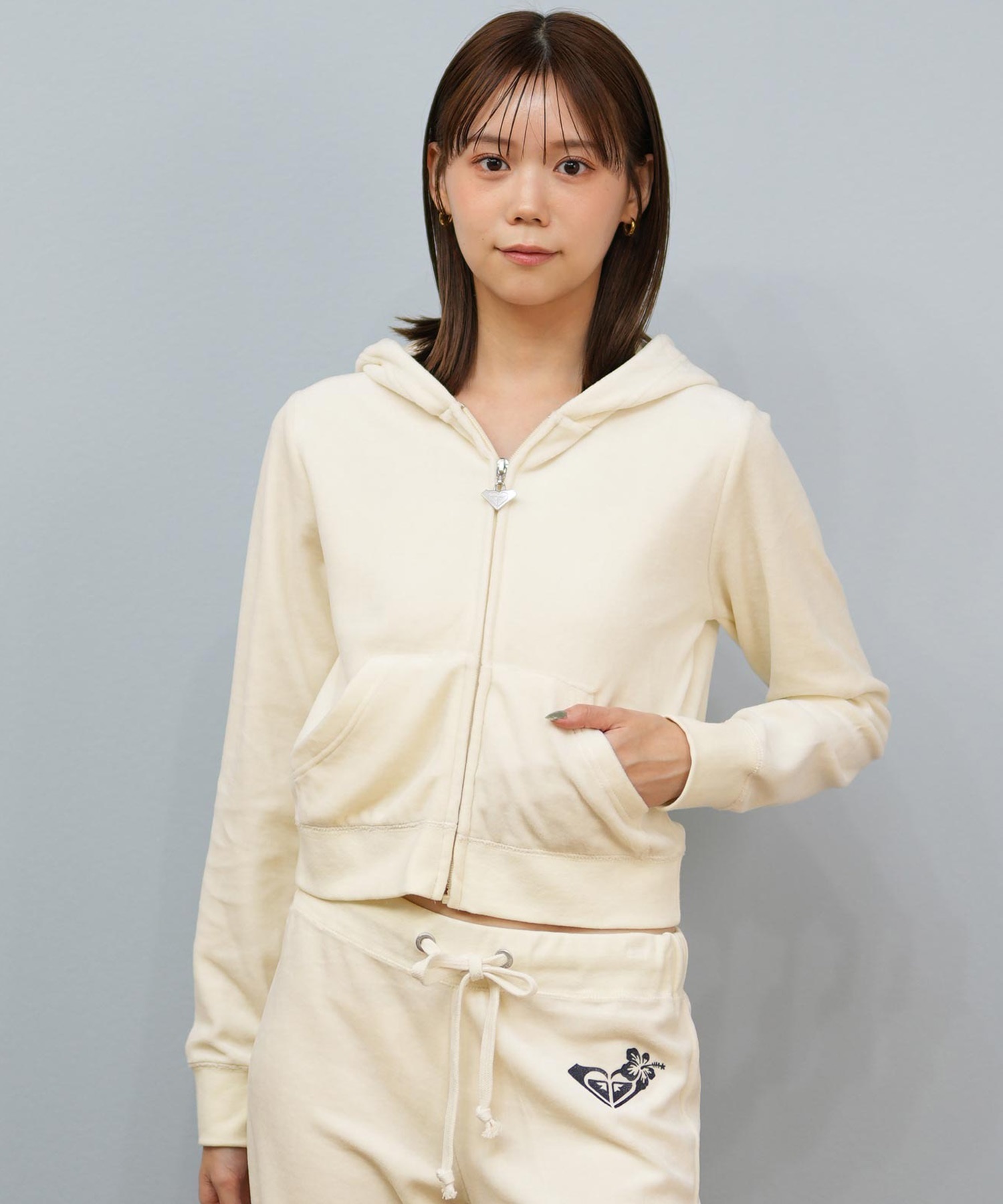ROXY ロキシー × MANA ジップアップ パーカー レディース ベロア ショート丈 セットアップ対応 ROXY CRUISERS RZP254617T(NVY-M)