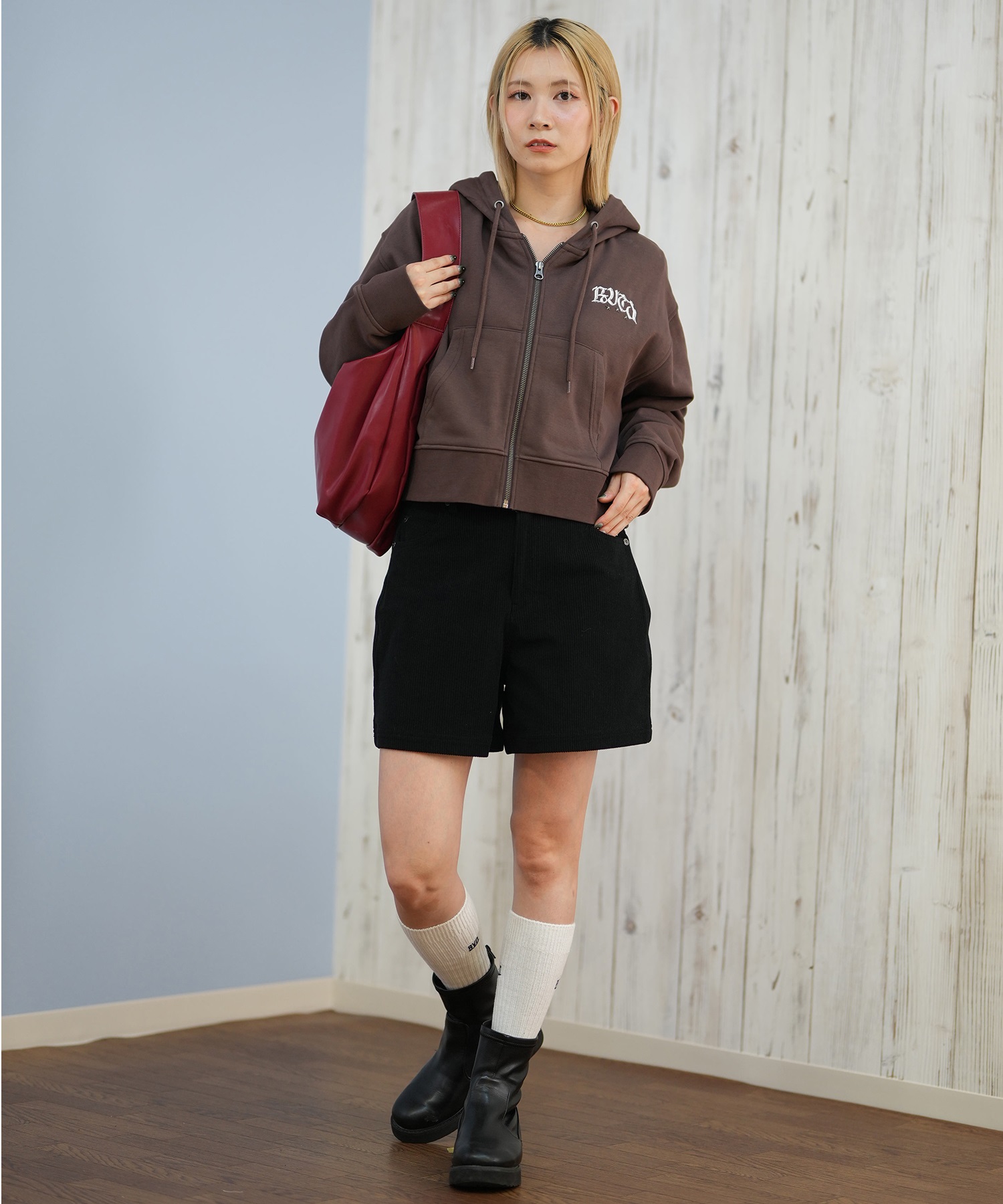 RVCA ルーカ ジップアップ パーカー レディース スウェット フーディー ショート丈 ロゴ 裏毛 NEAT ZIP HOODIE BF044-014(BLK-S)