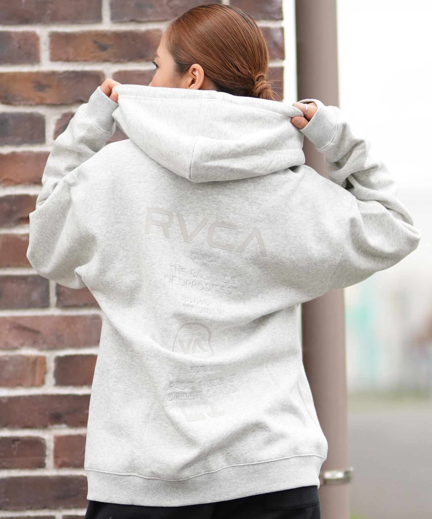 RVCA ルーカ ジップアップ パーカー レディース バックプリント ロゴ BF044-P02(BLK-M)
