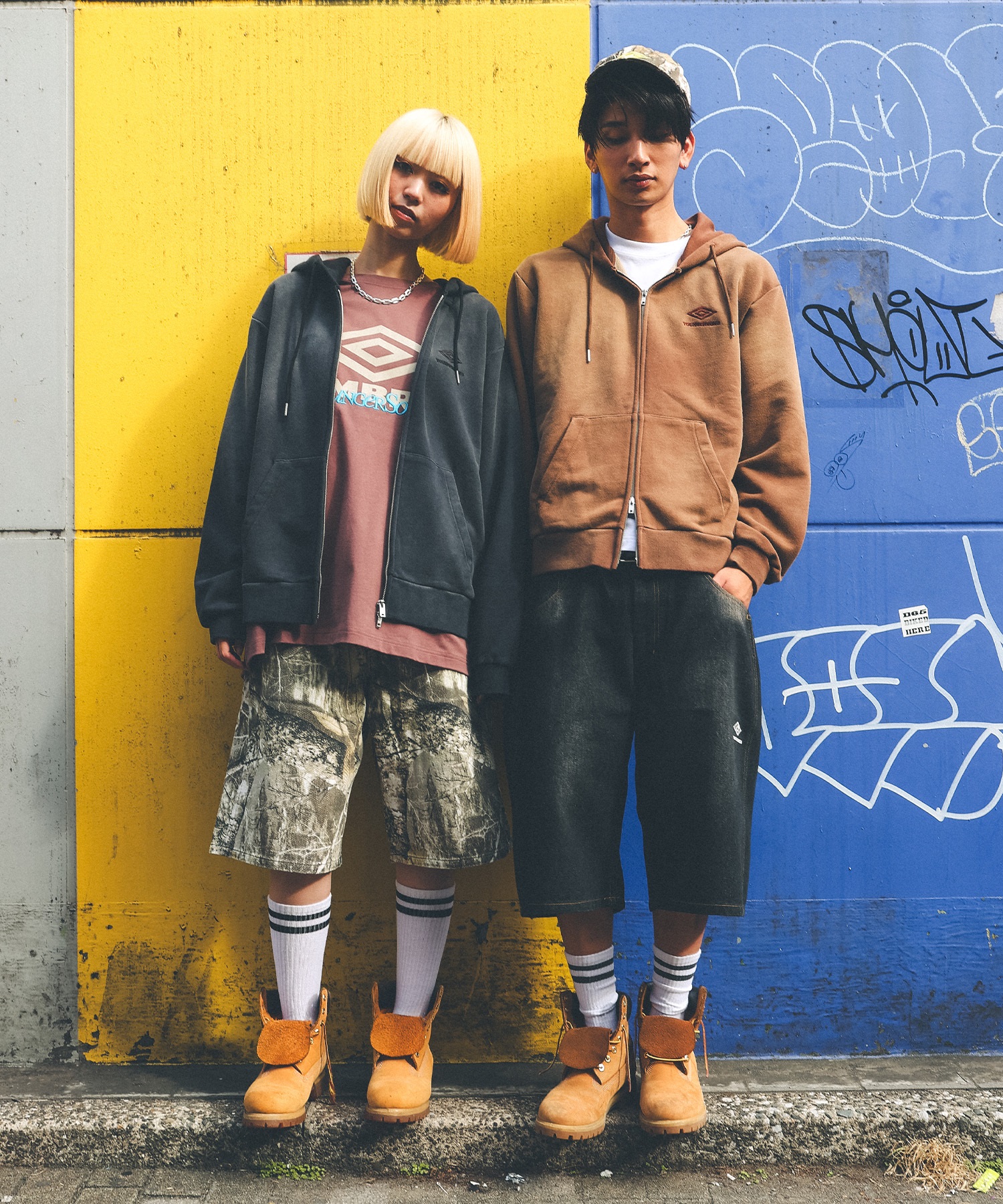 UMBRO アンブロ × Younger Song ヤンガーソング コラボ ジップアップ パーカー 裏毛 MD27-LHD03 ムラサキスポーツ限定(BLACK-M)