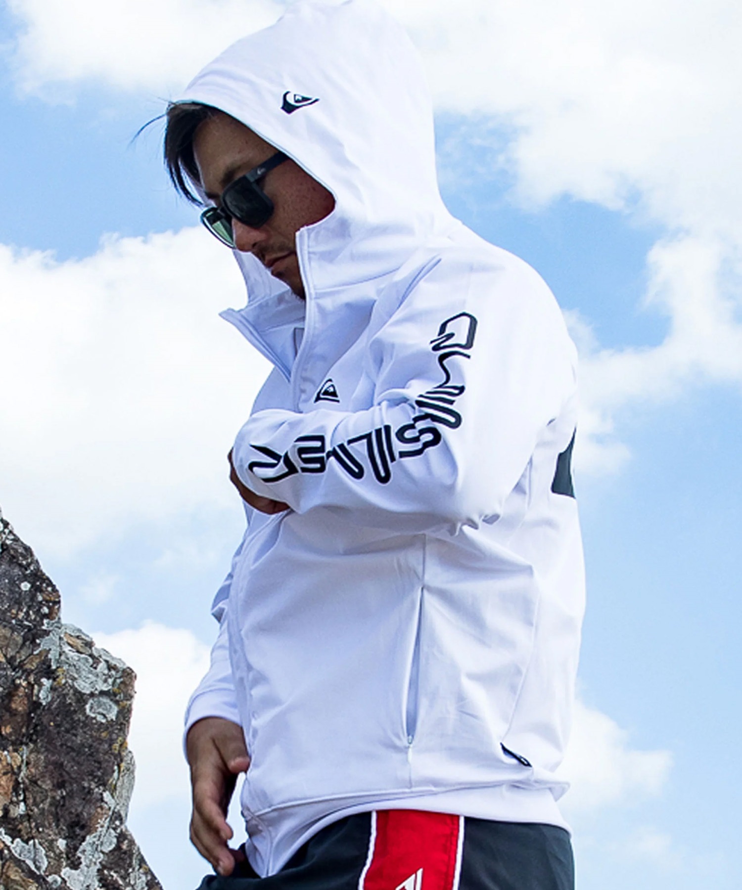 QUIKSILVER クイックシルバー 水着 ラッシュガード ジップアップ パーカー メンズ UVカット 接触冷感 速乾 水陸両用 QLY261009(WHT-M)