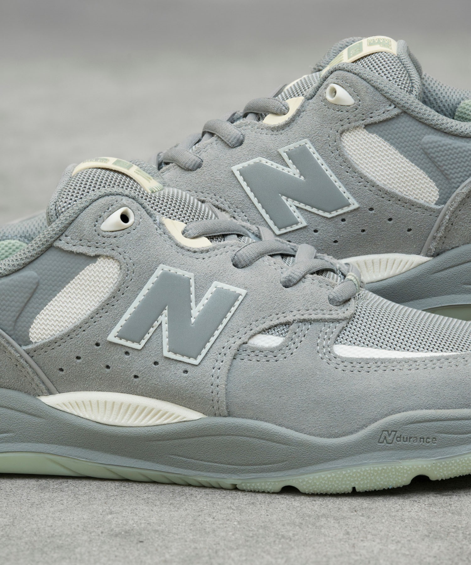 new balance numeric ニューバランス ヌメリック UN101 シューズ スケートボード/アクションスポーツ スニーカー メンズ(CR-26.0cm)