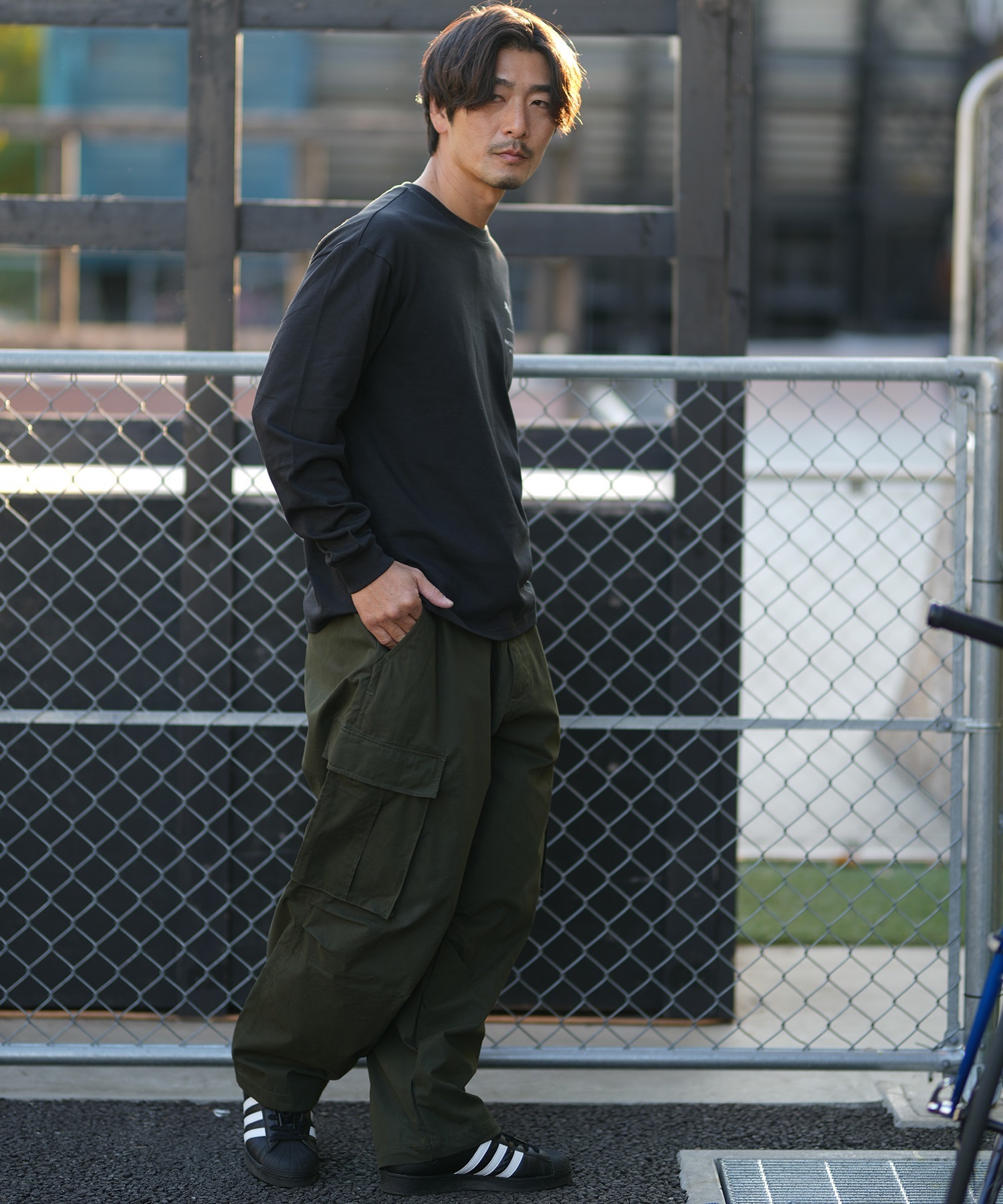PUMA プーマ 長袖 Tシャツ ロンT メンズ モンスターハンターワイルズ コラボレーション 636485(01-M)