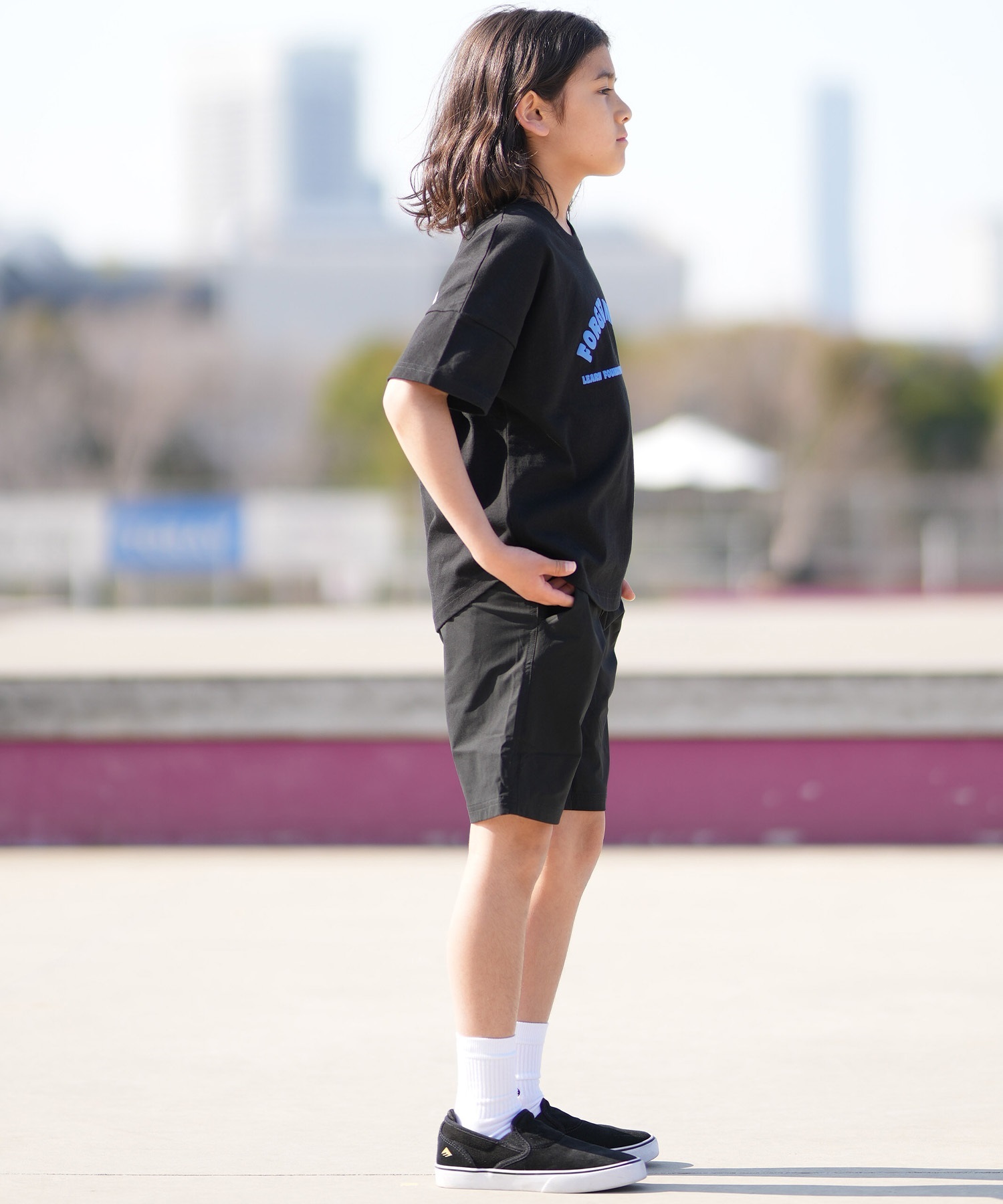 FORGET NEVER フォーゲットネバー 半袖 Tシャツ キッズ ジュニア 子供 グラフィックTシャツ 263OO3ST941FN ムラサキスポーツ限定(BLK-130cm)